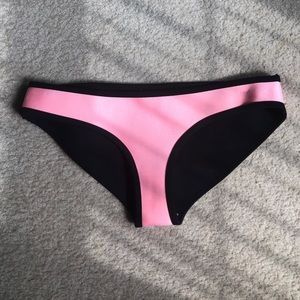 triangl swimwear Swim - Triangl bikini bottom Xs small triangl swimwear Swim - Triangl bikini bottom Xs small